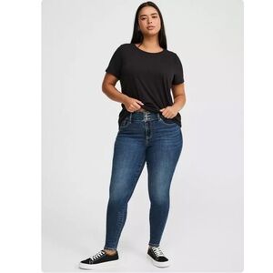 Torrid ||  Womans Cascade Blue Jegging Women's Jeans Sz 18